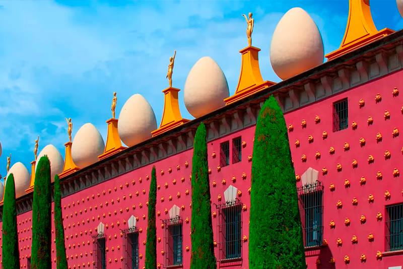Destinos-especiales-y-visitas-de-un-día_EasyTaxiBarcelona.jpg