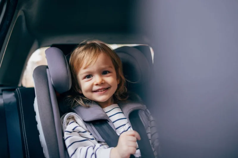 Traslado al Aeropuerto con Asiento Infantil Homologado – Servicio Familiar 24_7